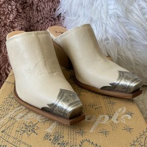 Free People Brayden Western Mule in Bone NWB Size 37.5